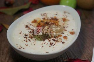 自制<a href=/shicai/mimian/SuanNai/index.html target=_blank><u>酸奶</u></a>