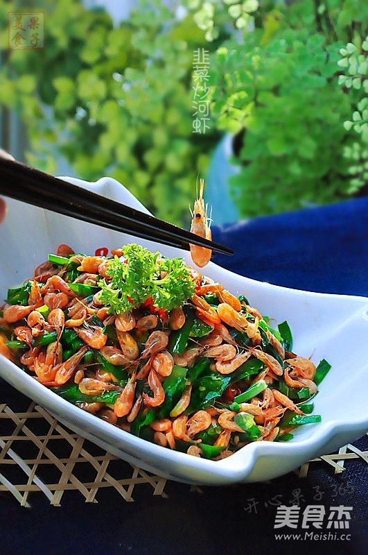 <a href=/shicai/shucai/JiuCai/index.html target=_blank><u>韭菜</u></a>炒河虾的做法