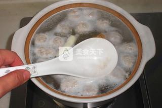 <a href=/shicai/shuichanpin/YuWan/index.html target=_blank><u>鱼丸</u></a><a href=/shicai/shuichanpin/ZiCai/index.html target=_blank><u>紫菜</u></a>汤