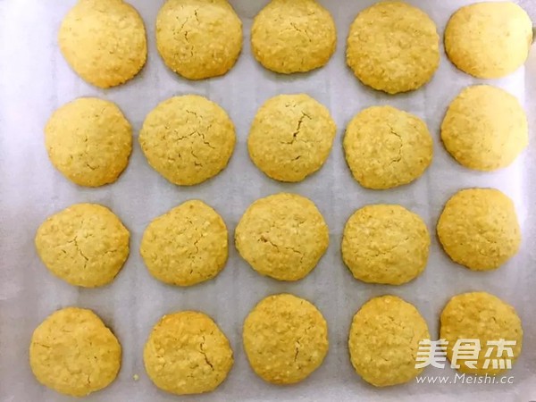 椰蓉<a href=/shicai/mimian/YanMai/index.html target=_blank><u>燕麦</u></a>酥的做法