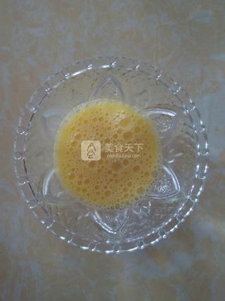 <a href=/shicai/mimian/NiuNai/index.html target=_blank><u>牛奶</u></a><a href=/shicai/guopin/Tao/index.html target=_blank><u>桃</u></a>胶蒸蛋