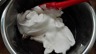 6寸可可<a href=zt/qifengdg target=_blank><u>戚风蛋糕</u></a>