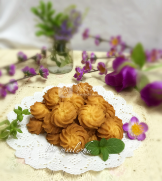 <a href=/shicai/mimian/NaiYou/index.html target=_blank><u>奶油</u></a>曲奇