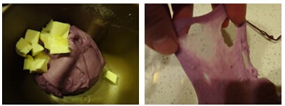 <a href=/shicai/shucai/MeiGuiHua/index.html target=_blank><u>玫瑰花</u></a>环<a href=/shicai/mimian/MianBao/index.html target=_blank><u>面包</u></a>步骤3-4