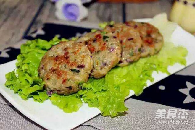 春季提高抵抗力,一定给孩子多吃<a href=/shicai/shucai/LianOu/index.html target=_blank><u>莲<a href=/shicai/shucai/Ou/index.html target=_blank><u>藕</u></a></u></a>!味道超赞的<a href=/shicai/shucai/Ou/index.html target=_blank><u>藕</u></a>香肉饼!的做法