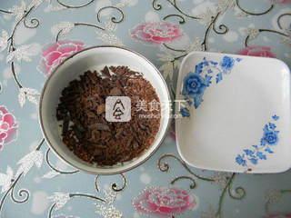 <a href=/shicai/mimian/QiaoKeLi/index.html target=_blank><u>巧克力</u></a>蛋糕