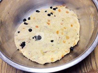 <a href=/shicai/guopin/LanMei/index.html target=_blank><u>蓝莓</u></a>果干杂粮司康