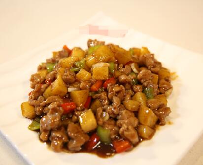 怎么做美味的黑椒炒鸭丁?