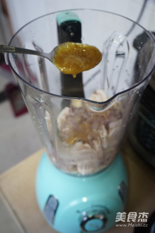 #圣诞节#<a href=/shicai/mimian/NaiYou/index.html target=_blank><u>奶油</u></a>菌菇汤的做法