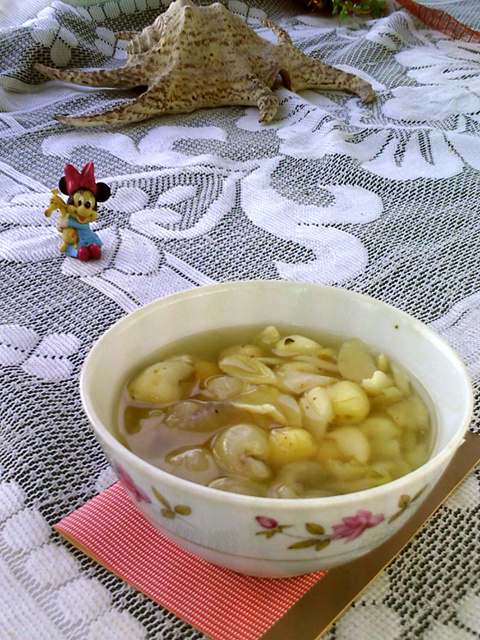 <a href=/shicai/shucai/BaiHe/index.html target=_blank><u>百合</u></a>莲桂冰糖饮