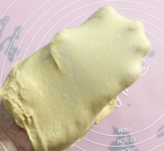 咖啡<a href=/shicai/mimian/MianBao/index.html target=_blank><u>面包</u></a>