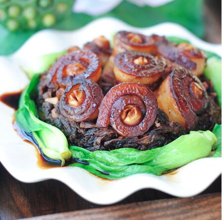 如何做莲蓬扣肉?