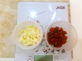 <a href=/shicai/mimian/ZhiShi/index.html target=_blank><u>芝士</u></a><a href=/shicai/guopin/ManYueMei/index.html target=_blank><u>蔓越莓</u></a>夹心椰蓉球