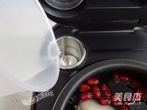 苏泊尔•蒸汽球釜——玫瑰<a href=/shicai/mimian/NuoMi/index.html target=_blank><u>糯米</u></a><a href=/shicai/shucai/Ou/index.html target=_blank><u>藕</u></a>的做法