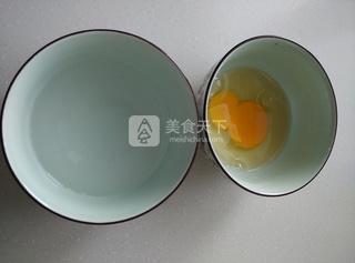 <a href=/shicai/rouqin/JiDan/index.html target=_blank><u>鸡蛋</u></a>糕