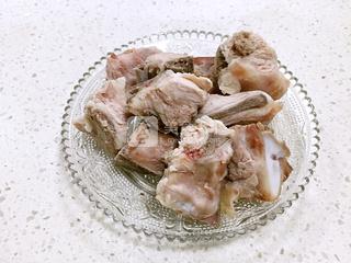 <a href=/shicai/shucai/ShanYao/index.html target=_blank><u>山药</u></a><a href=/shicai/guopin/GouQi/index.html target=_blank><u>枸杞</u></a><a href=/shicai/rouqin/PaiGu/index.html target=_blank><u>排骨</u></a>汤