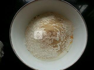 红<a href=/shicai/guopin/Zao/index.html target=_blank><u>枣</u></a><a href=/shicai/mimian/SuanNai/index.html target=_blank><u>酸奶</u></a>土司