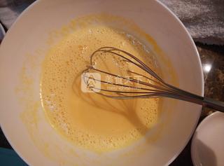 爱心<a href=zt/qifengdg target=_blank><u>戚风蛋糕</u></a>卷