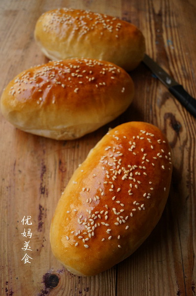 蜜豆<a href=/shicai/mimian/MianBao/index.html target=_blank><u>面包</u></a>的做法