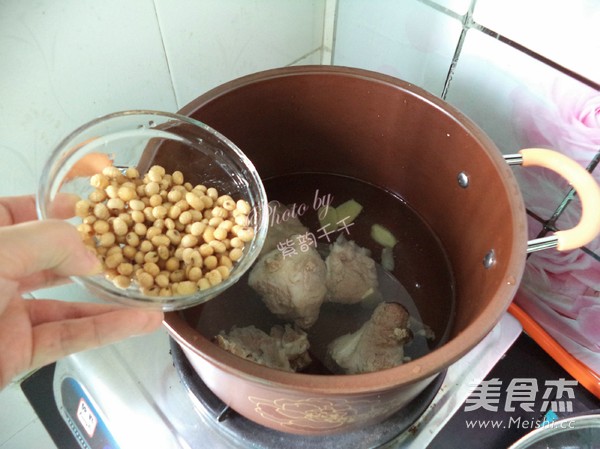 菜干猪骨汤的做法