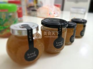 <a href=/shicai/diaoweipin/FengMi/index.html target=_blank><u>蜂蜜</u></a><a href=/shicai/guopin/YouZi/index.html target=_blank><u>柚子</u></a>茶