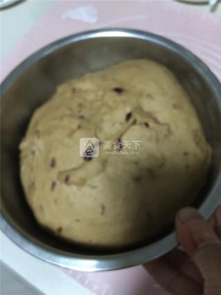 红糖<a href=/shicai/guopin/PuTaoGan/index.html target=_blank><u><a href=/shicai/guopin/PuTao/index.html target=_blank><u>葡萄</u></a>干</u></a>软欧包