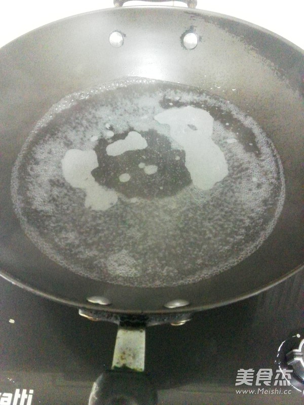 <a href=/shicai/rouqin/ZhuRou/index.html target=_blank><u>猪肉</u></a>饺子的做法