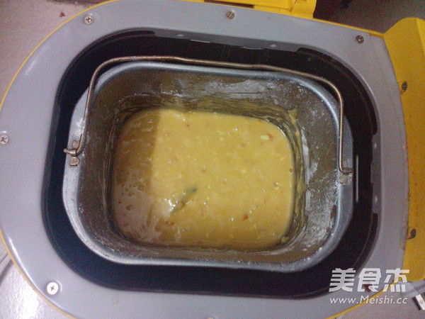 橙香<a href=/shicai/guopin/PuTaoGan/index.html target=_blank><u><a href=/shicai/guopin/PuTao/index.html target=_blank><u>葡萄</u></a>干</u></a>蛋糕的做法