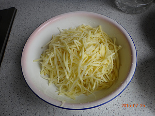 凉拌<a href=/shicai/shucai/TuDou/index.html target=_blank><u>土豆</u></a>丝红油炝<a href=/shicai/shucai/TuDou/index.html target=_blank><u>土豆</u></a>丝