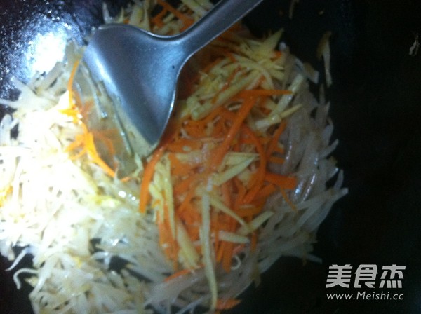 疙瘩三丝的做法