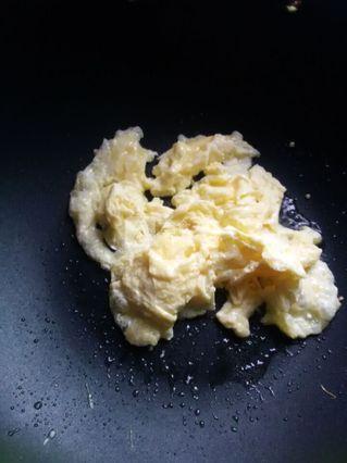 <a href=/shicai/rouqin/JiDan/index.html target=_blank><u>鸡蛋</u></a>炒熟蒜苔