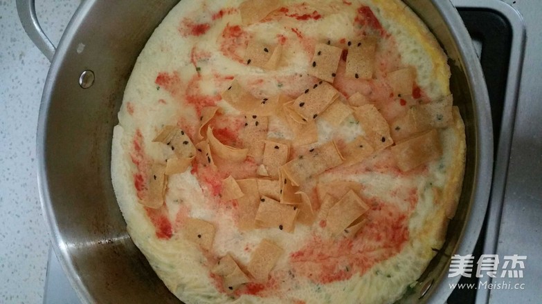 <a href=/shicai/rouqin/JiDan/index.html target=_blank><u>鸡蛋</u></a>煎饼的做法