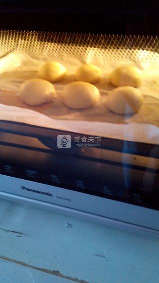 <a href=/shicai/mimian/NiuNai/index.html target=_blank><u>牛奶</u></a>小<a href=/shicai/mimian/MianBao/index.html target=_blank><u>面包</u></a>