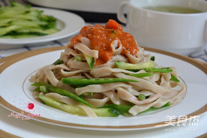 <a href=/shicai/guopin/HuoLongGuo/index.html target=_blank><u>火龙果</u></a>意式肉酱面的做法