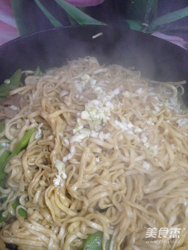 <a href=/shicai/shucai/BianDou/index.html target=_blank><u>扁豆</u></a>焖面的做法