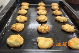 <a href=/shicai/guopin/HuaSheng/index.html target=_blank><u>花生</u></a>小小酥