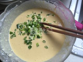 榆钱<a href=/shicai/rouqin/JiDan/index.html target=_blank><u>鸡蛋</u></a>饼