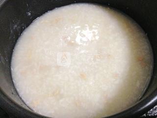 <a href=/shicai/rouqin/PiDan/index.html target=_blank><u>皮蛋</u></a>瘦肉粥