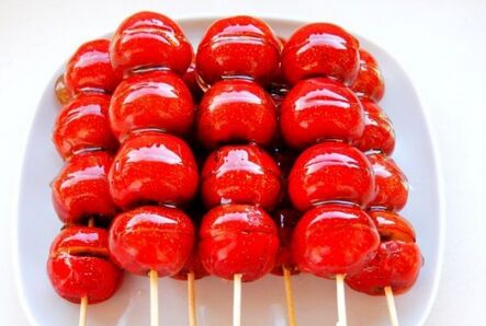 <a href=zt/tanghulu target=_blank><u>冰糖葫芦</u></a>的做法