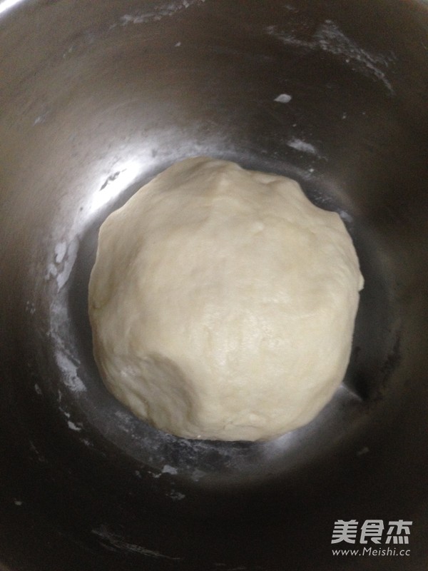 自制<a href=/shicai/mimian/LvDou/index.html target=_blank><u>绿豆</u></a>饼的做法