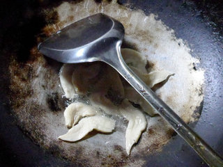 大豆蛋白<a href=/shicai/shucai/QinCai/index.html target=_blank><u>芹菜</u></a>炒<a href=/shicai/rouqin/AnChun/index.html target=_blank><u>鹌鹑</u></a>蛋