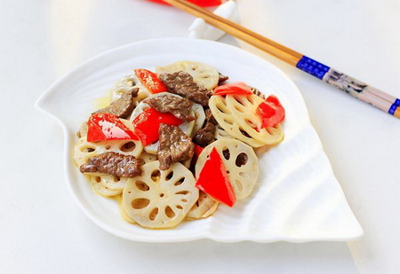 <a href=/shicai/shucai/LianOu/index.html target=_blank><u>莲<a href=/shicai/shucai/Ou/index.html target=_blank><u>藕</u></a></u></a>炒<a href=/shicai/rouqin/NiuRou/index.html target=_blank><u>牛肉</u></a>的做法