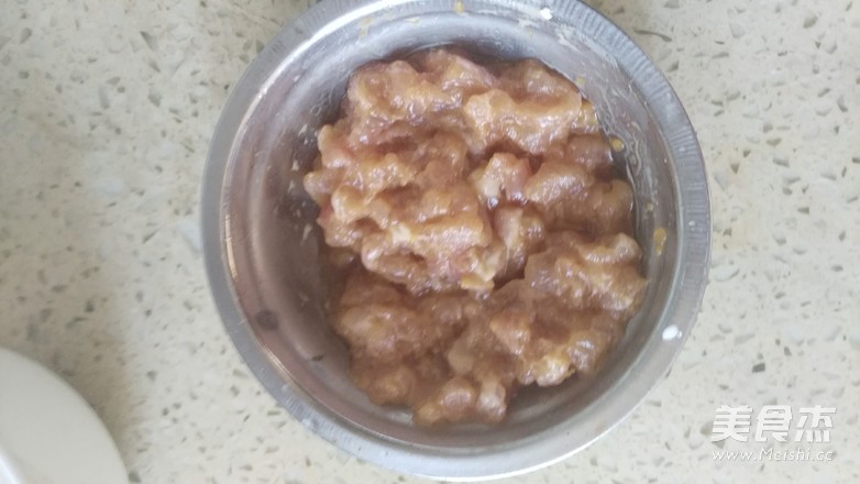 榄菜炒<a href=/shicai/shucai/DouJiao/index.html target=_blank><u>豆角</u></a>的做法