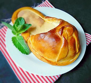 拖鞋<a href=/shicai/mimian/MianBao/index.html target=_blank><u>面包</u></a>