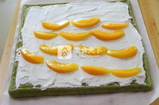 抹茶黄<a href=/shicai/guopin/Tao/index.html target=_blank><u>桃</u></a>蛋糕卷
