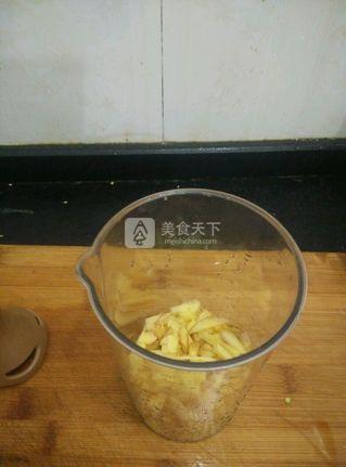 番茄<a href=/shicai/rouqin/NiuRou/index.html target=_blank><u>牛肉</u></a>饺