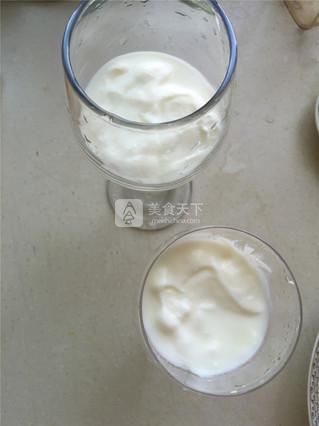 炫彩<a href=/shicai/mimian/SuanNai/index.html target=_blank><u>酸奶</u></a>杯