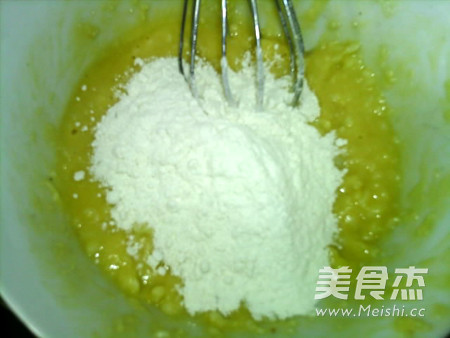 葱香<a href=/shicai/rouqin/JiDan/index.html target=_blank><u>鸡蛋</u></a><a href=/shicai/shucai/ShanYao/index.html target=_blank><u>山药</u></a>饼的做法