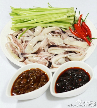 老干妈版香辣<a href=/shicai/shuichanpin/YouYu/index.html target=_blank><u>鱿鱼</u></a>圈步骤1