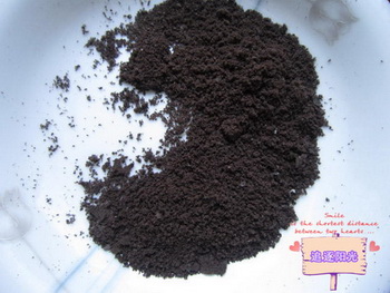 熊猫<a href=/shicai/mimian/QiaoKeLi/index.html target=_blank><u>巧克力</u></a>纸杯蛋糕步骤9